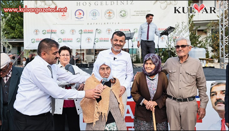 Nuri Başkan ile Hilmiye Teyze’nin “Andımız” anı 10 Kasım öncesi yürekleri titretti