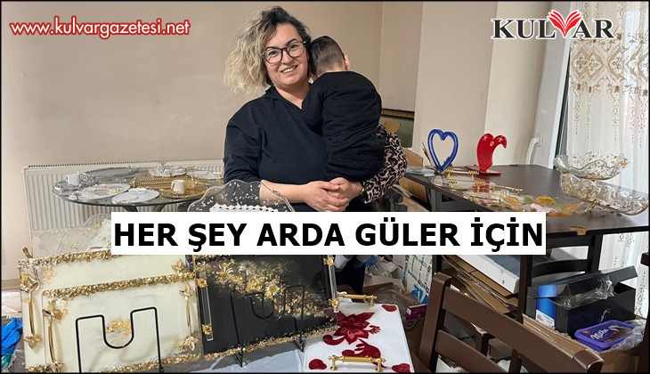 Oğlunun tedavi masrafları için evini atölyeye çevirdi