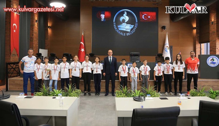 Pamukkaleli sporcular Başkan Örki’yle buluştu