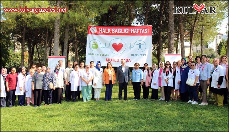 Sağlık çalışanları ziyaret edilerek halk haftası kutlandı