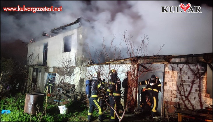 Samanlık yangını korkuttu