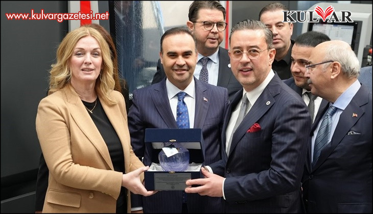 Sanayicinin geleceğine stratejik adımı Denizli Model Fabrika hizmete açıldı