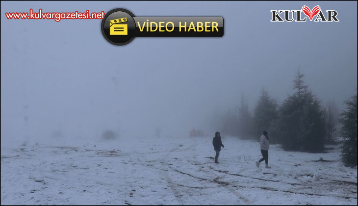 Süleymanlı Yayla Gölünde kar ve sisin birleşimi mest etti