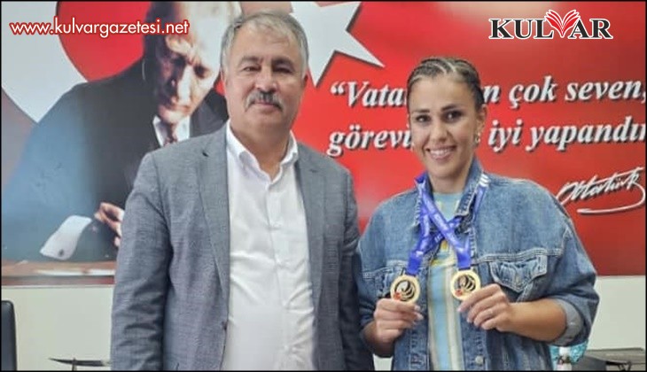 Türkiye şampiyonu Hatice Öğretmen Bayağaç'ı gururlandırdı