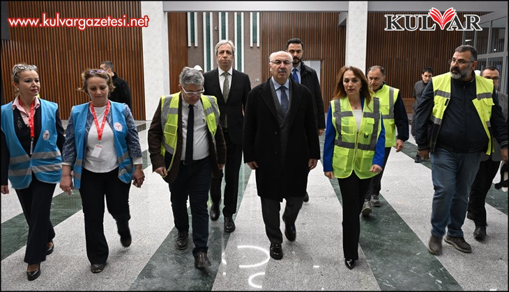 Vali Köşger, Denizli Acil Durum Hastanesi inşaatının son durumu hakkında bilgi aldı