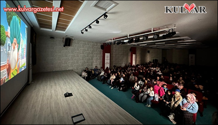 YARIYIL TATİLİNDE ÇOCUKLAR SİNEMA İLE BULUŞTU